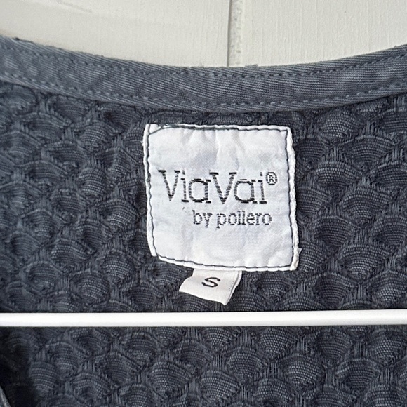 Via Vai Textured Navy Crop Tank Top Size Small - Picture 5 of 6